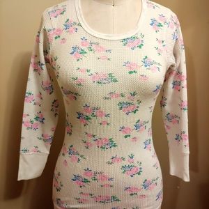 🧁3/$25🧁Vintage thermal top